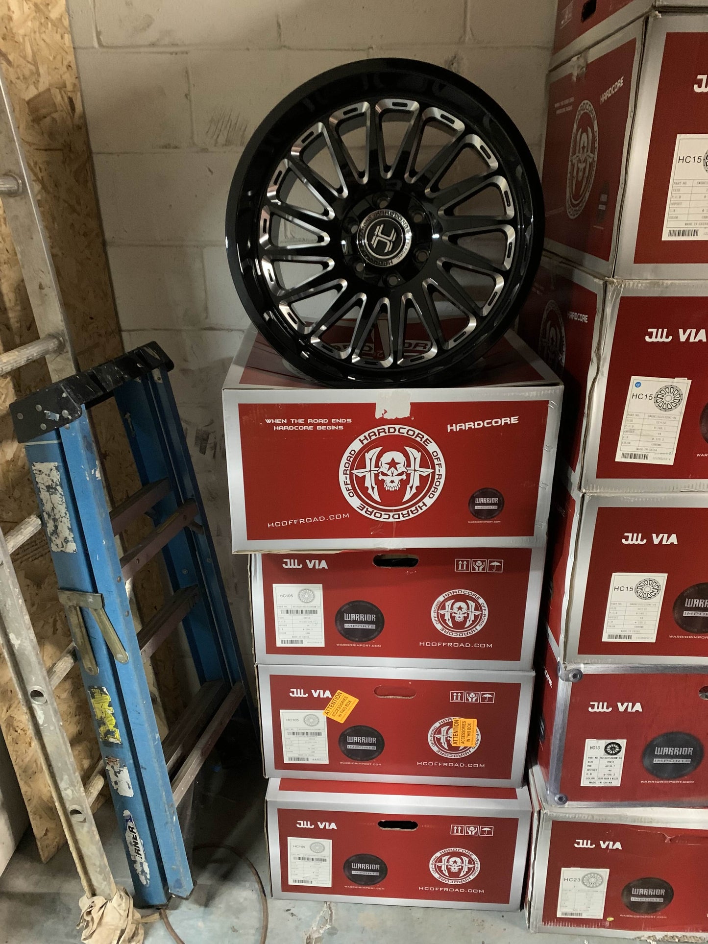 Hardcore Off-road 6x139.7 and 6x135 Chevy/Dodge 1500 and Ford F150 with 275/55/20 Master Trac Tires