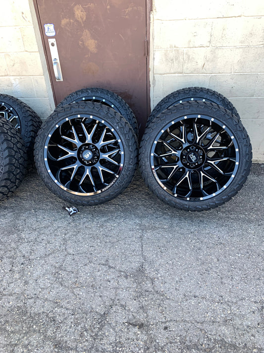 Hardrock Off-road 22" Black for Ford 6x135 F150 with AMP Tire