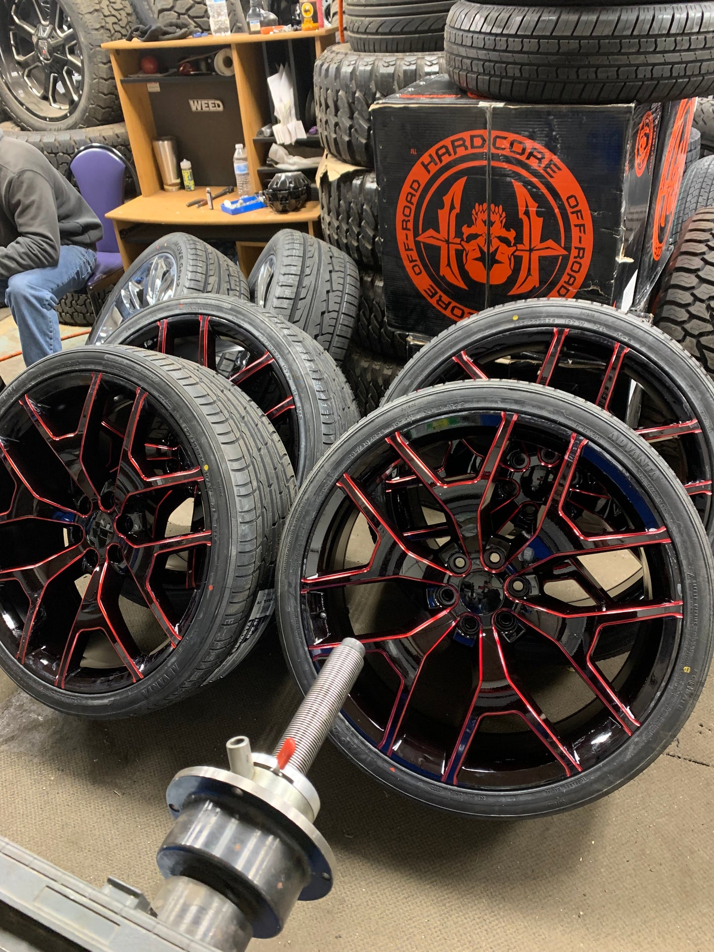 Chevy/Dodge 1500 Snowflake Black and Red 26" with 295/30/26 Advanta Tires