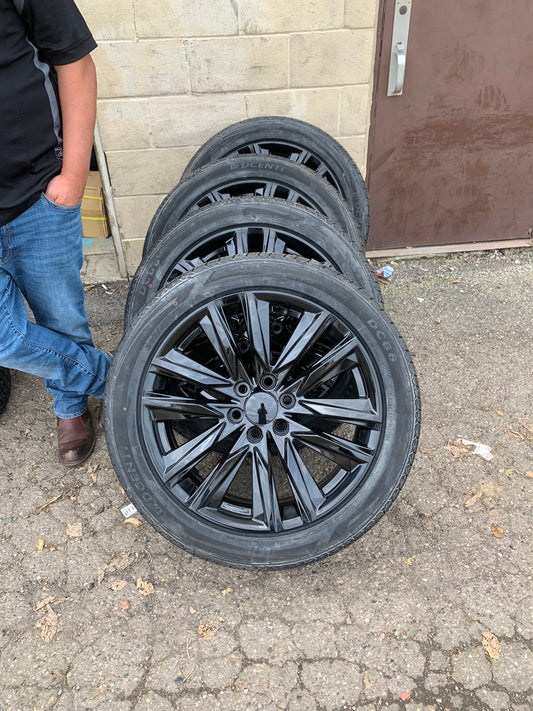 OE Replica Wheel Chevy 6 Lug Black with 285/45/22 Tires