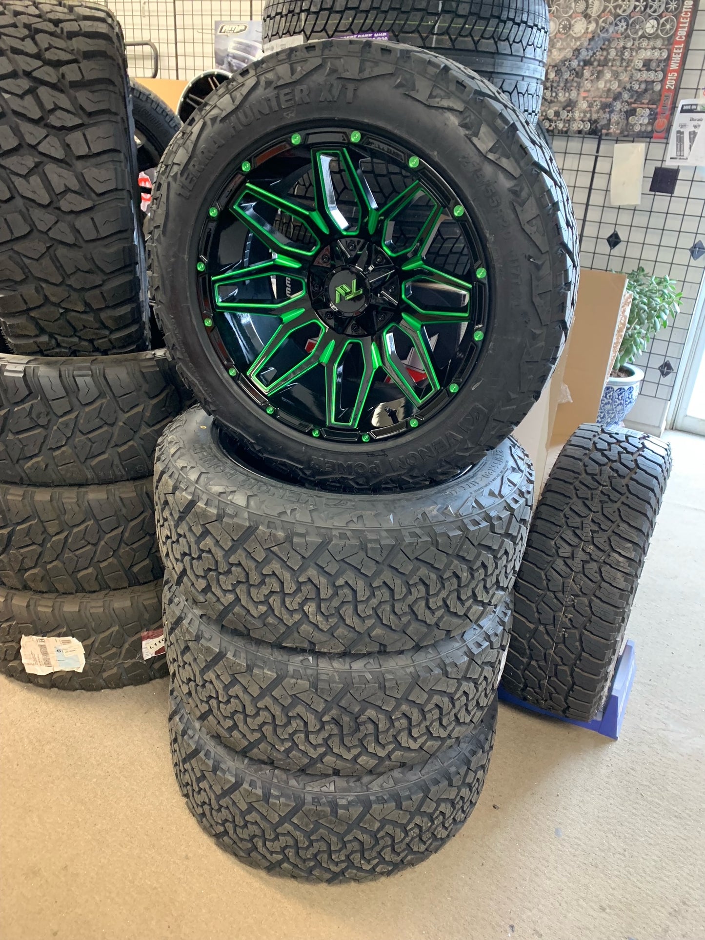 TW Off-road 20" Black and Green for Chevy GMC 6 Lug