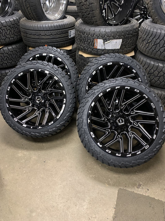 TIS Off-road 22" Black 8x6.5 With 305/40/22 AMP