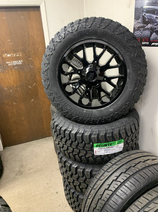 Hardrock Off-road 20" Black 8x170 Ford Super Duty with 33/1250/22 MT Tires